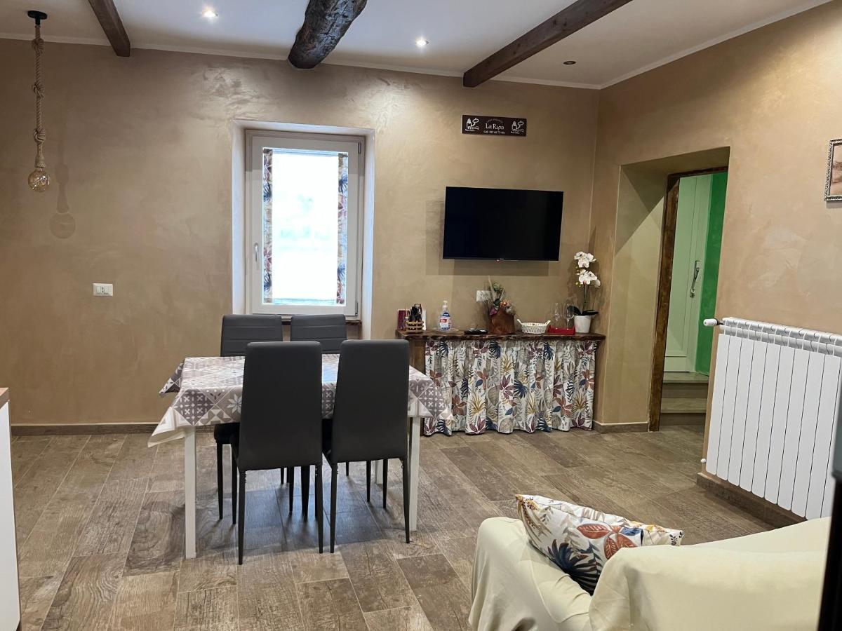 Casa Vacanze La Ripa Sutri Eksteriør billede