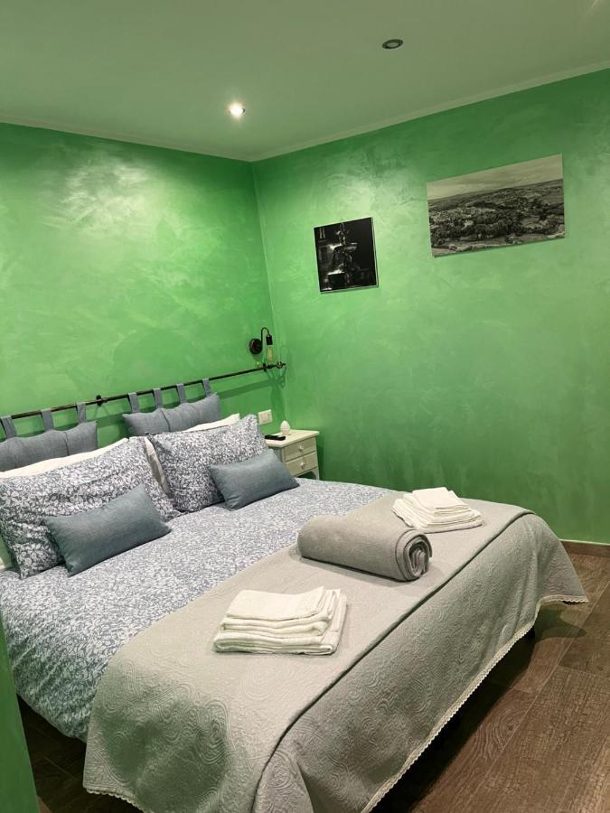 Casa Vacanze La Ripa Sutri Eksteriør billede